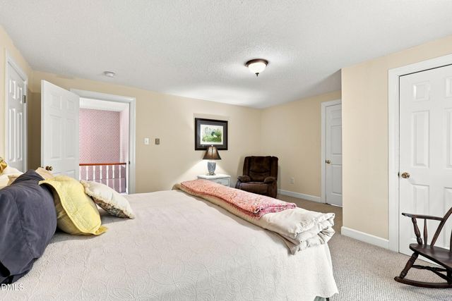 119 N College Street, Youngsville, NC 27596