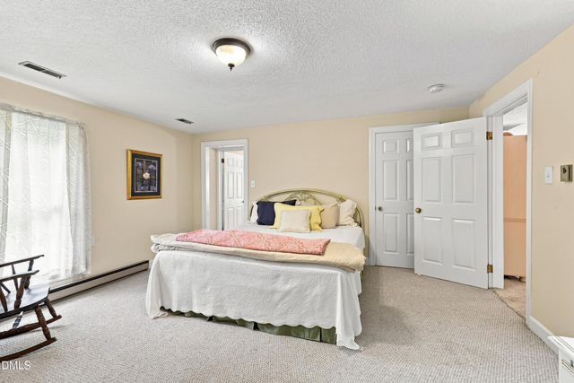 119 N College Street, Youngsville, NC 27596