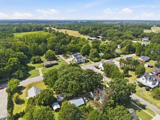 119 N College Street, Youngsville, NC 27596