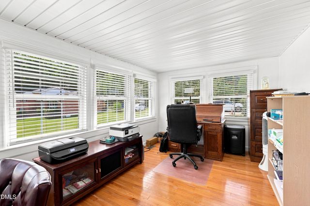119 N College Street, Youngsville, NC 27596