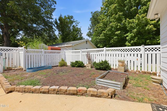 119 N College Street, Youngsville, NC 27596