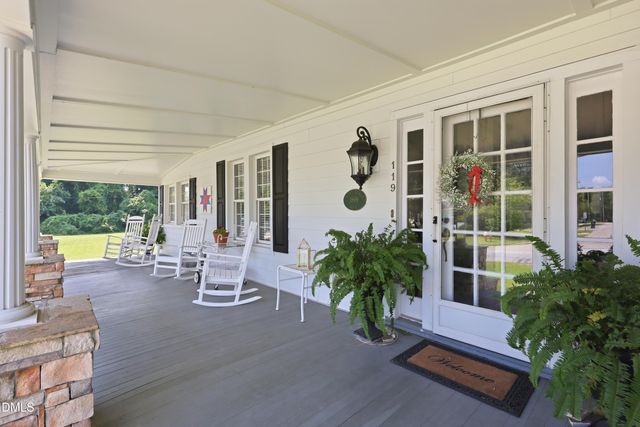 119 N College Street, Youngsville, NC 27596