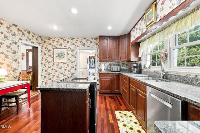 119 N College Street, Youngsville, NC 27596