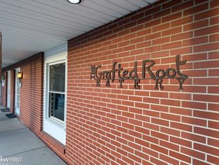 12235 S Saginaw Street, Grand Blanc, MI 48439