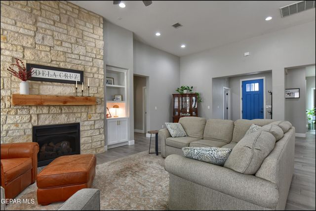 7431 SIDEWINDER BEND, El Paso, TX 79911