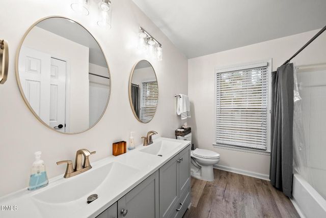 116 E Laurenbrook Court, Cary, NC 27518