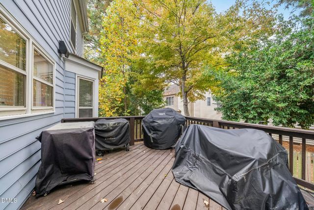 116 E Laurenbrook Court, Cary, NC 27518