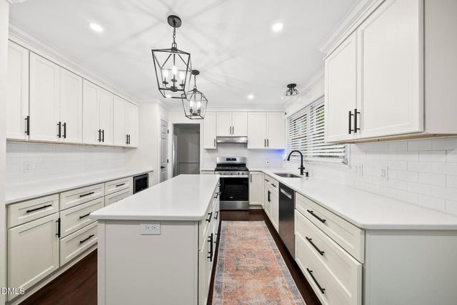 116 E Laurenbrook Court, Cary, NC 27518