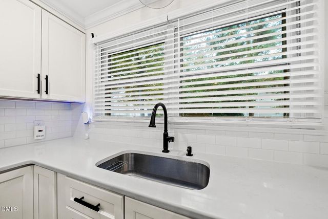 116 E Laurenbrook Court, Cary, NC 27518