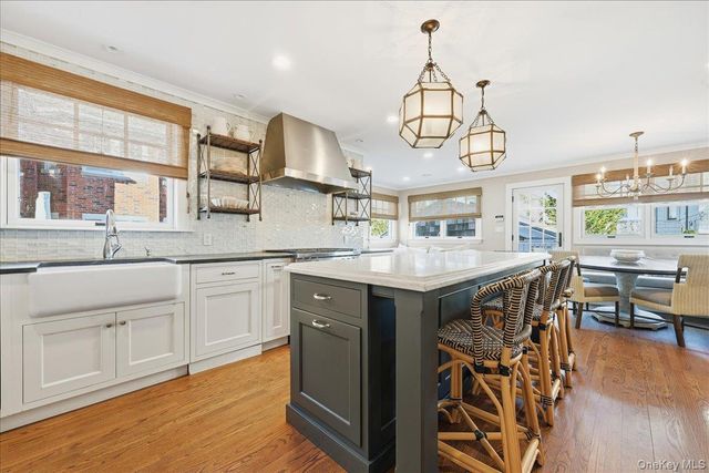 156 Beach 147th Street, Neponsit, NY 11694