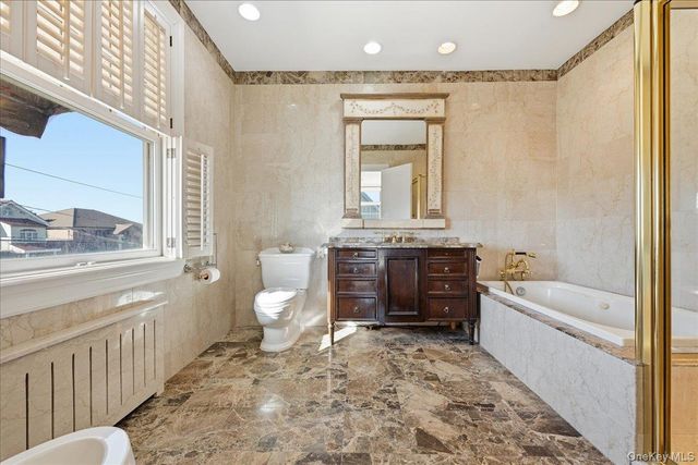 156 Beach 147th Street, Neponsit, NY 11694