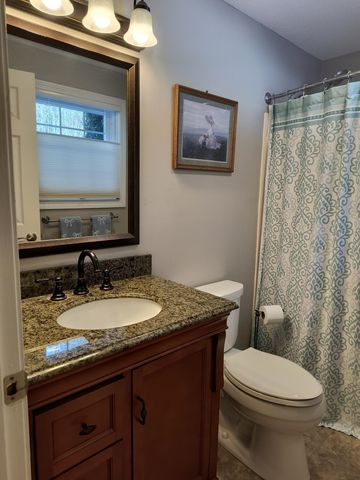 20 Gates Rd Apt 15, Marlborough, NH 03455