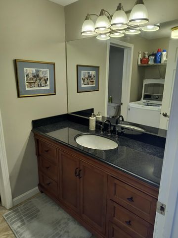 20 Gates Rd Apt 15, Marlborough, NH 03455