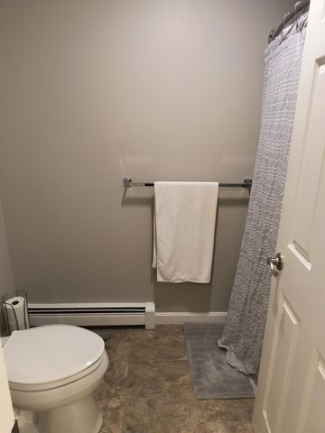 20 Gates Rd Apt 15, Marlborough, NH 03455