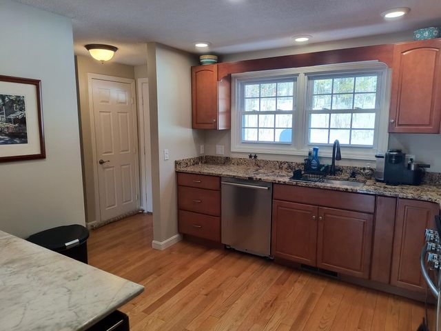 20 Gates Rd Apt 15, Marlborough, NH 03455