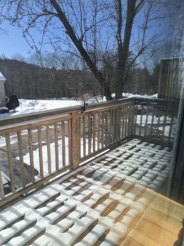 20 Gates Rd Apt 15, Marlborough, NH 03455