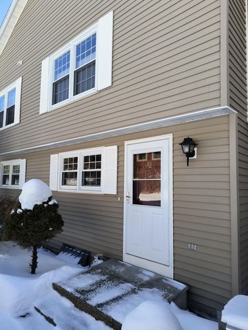 20 Gates Rd Apt 15, Marlborough, NH 03455