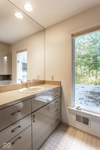 8385 N Illinois Street, Indianapolis, IN 46260