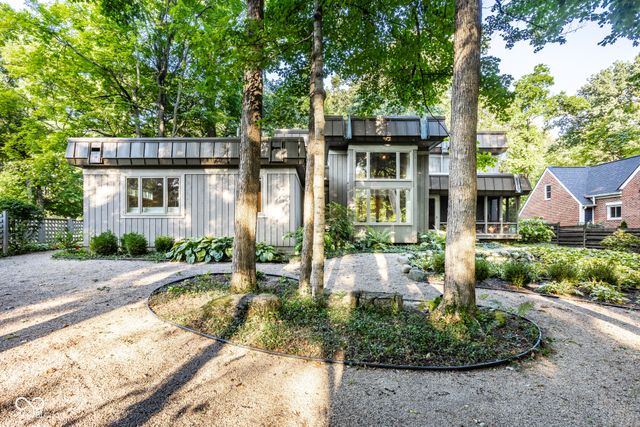 8385 N Illinois Street, Indianapolis, IN 46260