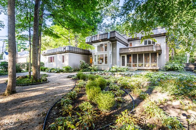 8385 N Illinois Street, Indianapolis, IN 46260