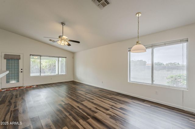 5153 W TOPEKA Drive, Glendale, AZ 85308