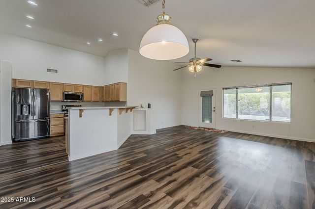 5153 W TOPEKA Drive, Glendale, AZ 85308