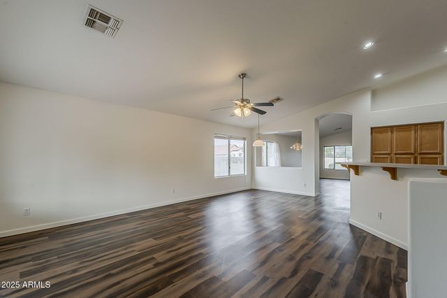 5153 W TOPEKA Drive, Glendale, AZ 85308