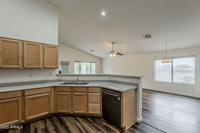 5153 W TOPEKA Drive, Glendale, AZ 85308