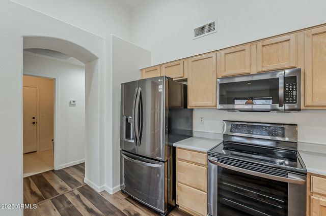 5153 W TOPEKA Drive, Glendale, AZ 85308