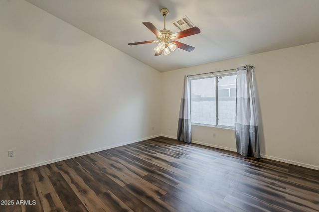 5153 W TOPEKA Drive, Glendale, AZ 85308