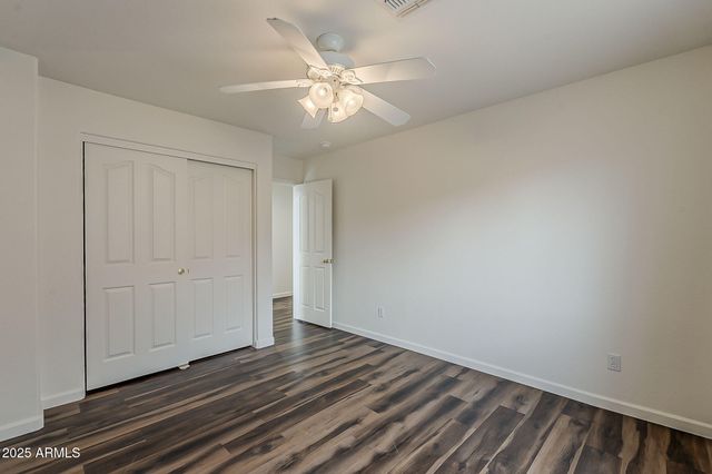 5153 W TOPEKA Drive, Glendale, AZ 85308