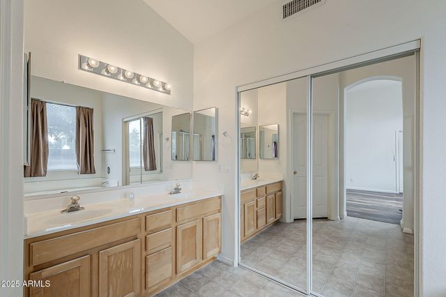 5153 W TOPEKA Drive, Glendale, AZ 85308