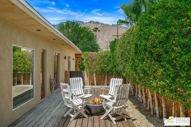 1653 E Sunny Dunes Road, Palm Springs, CA 92264