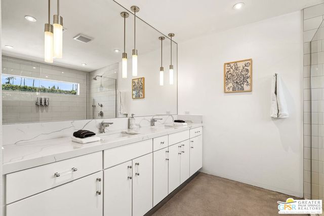 1653 E Sunny Dunes Road, Palm Springs, CA 92264