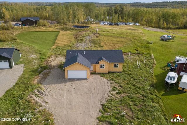11010 W Wasey Way, Big Lake, AK 99623