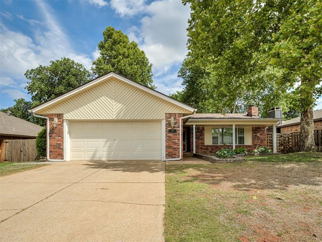 1513 E Main Street, Moore, OK 73160