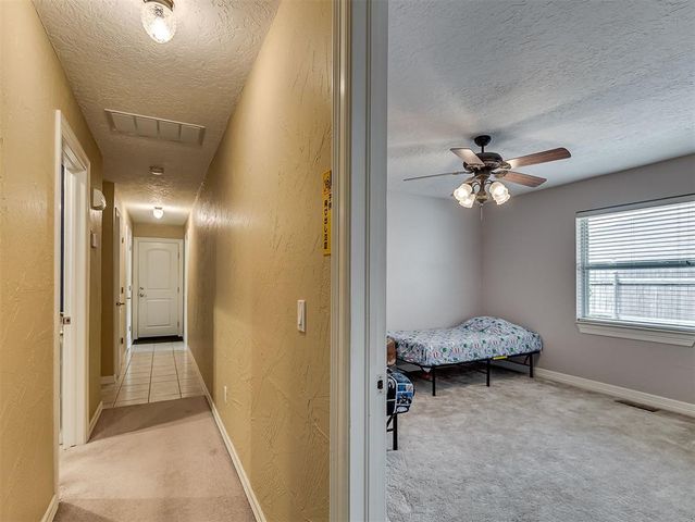 1513 E Main Street, Moore, OK 73160