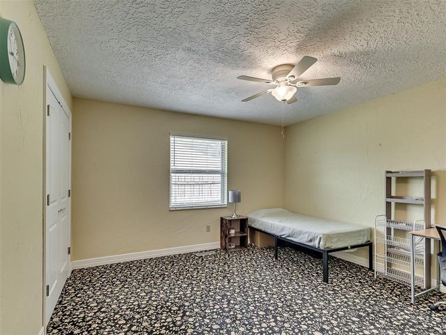 1513 E Main Street, Moore, OK 73160