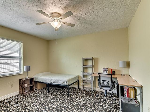 1513 E Main Street, Moore, OK 73160