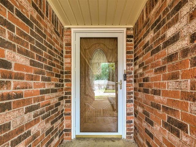 1513 E Main Street, Moore, OK 73160