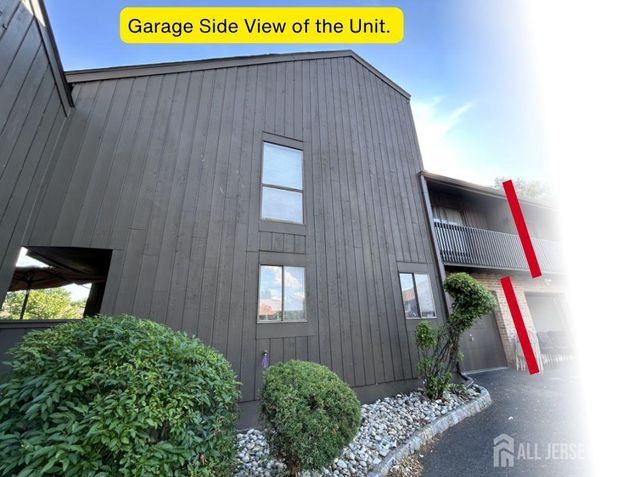 11 Westgate Drive, Edison, NJ 08820