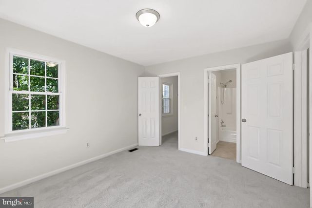 10851 OAK GREEN CT, Burke, VA 22015