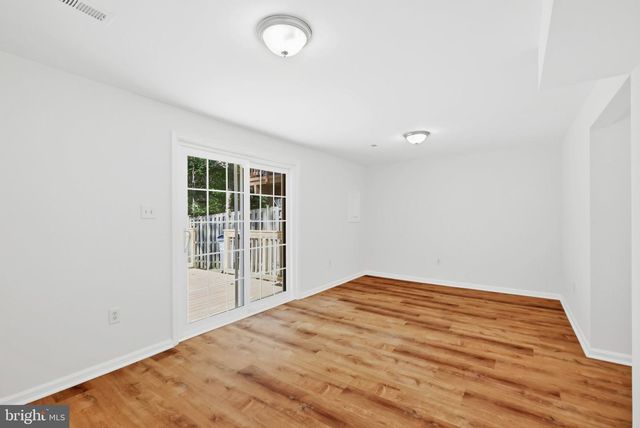 10851 OAK GREEN CT, Burke, VA 22015