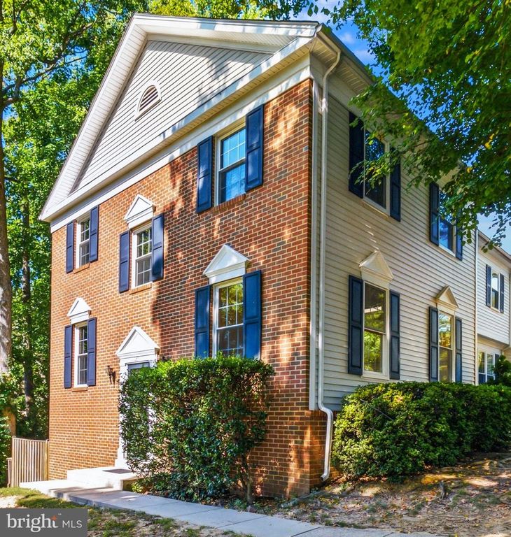 10851 OAK GREEN CT, Burke, VA 22015