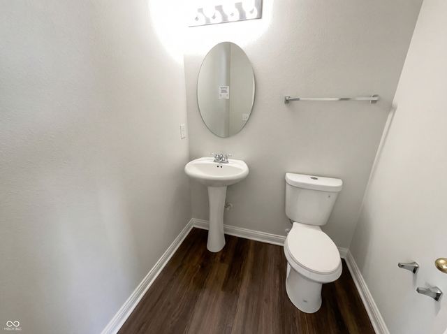 9445 Treyburn Lakes Drive, Indianapolis, IN 46229