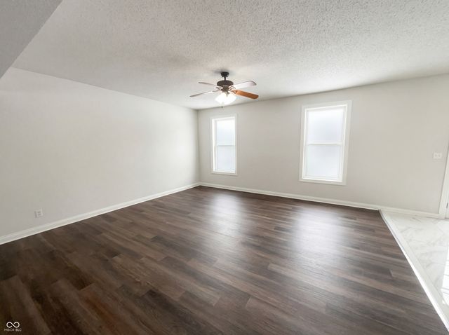 9445 Treyburn Lakes Drive, Indianapolis, IN 46229