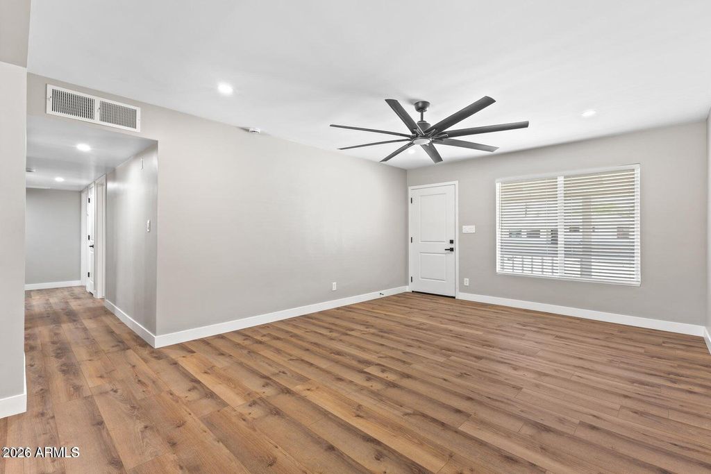 724 W Missouri Avenue, Phoenix, AZ 85013 — photo 5
