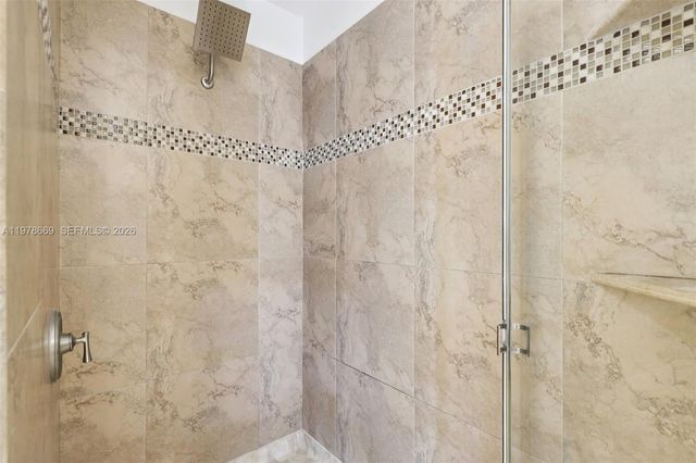 2142 NW 77th Ter, Pembroke Pines, FL 33024