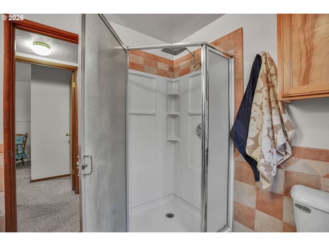 4892 Se FIELDCREST Dr, Milwaukie, OR 97222