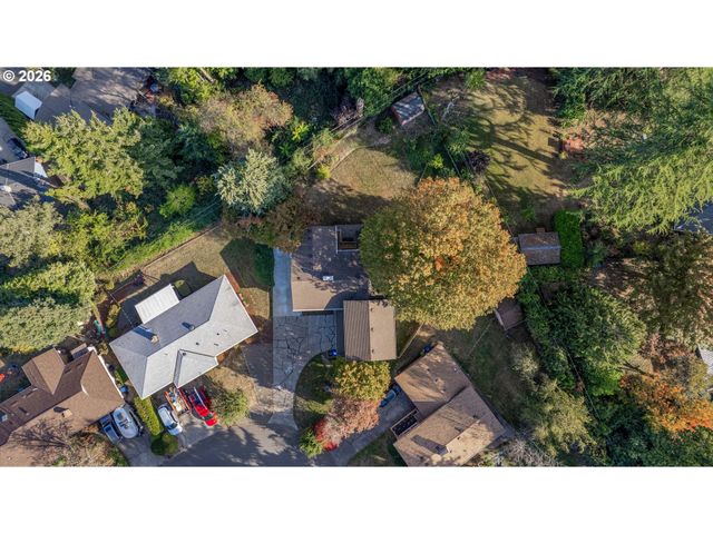 4892 Se FIELDCREST Dr, Milwaukie, OR 97222